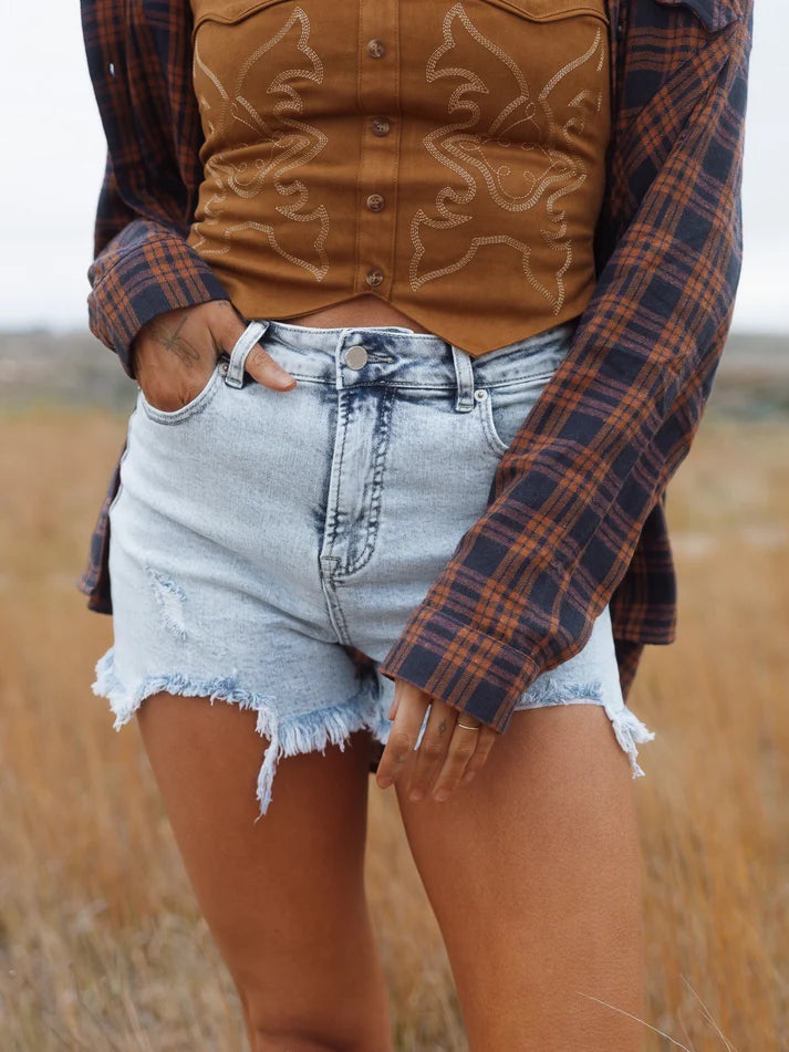 On The Go Distressed Shorts - Acid Light Wash
